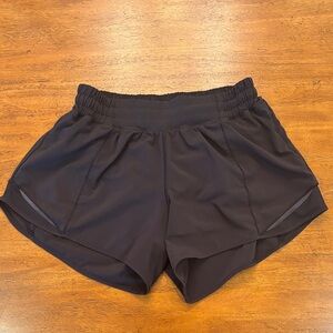 lululemon athletica Women's Black Hotty Hot 4in Low Rise